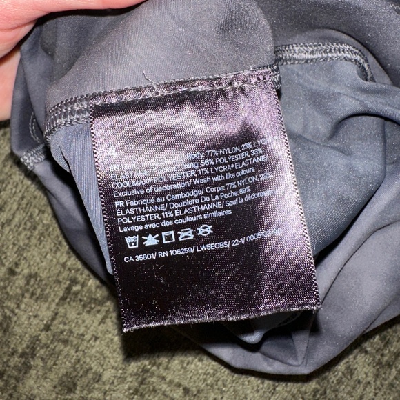 Lululemon - Align 28’’ - Size 4 - Picture 3 of 5